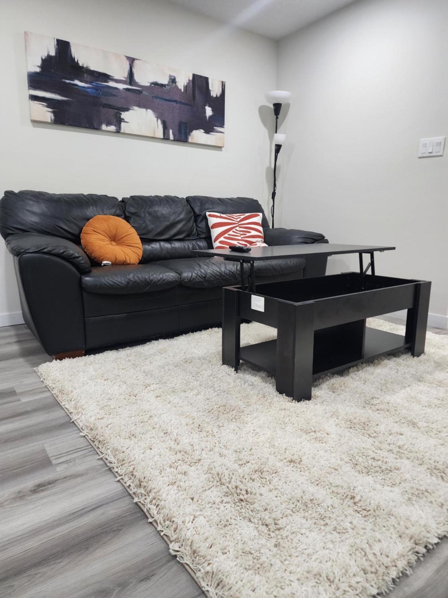 Trendy 2-Bed Oasis Awaits! Appartement YYC Buitenkant foto